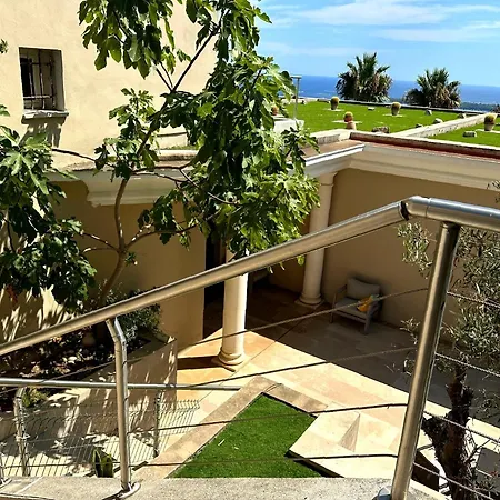 Appartement Clos des Iles - sea-view apartment near Croisette Vallauris